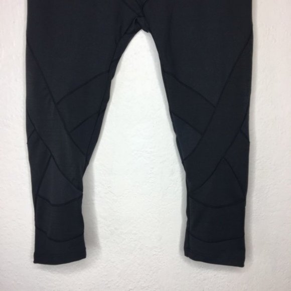 Python Performance Black Capris Leggings Small 641 - Picture 4 of 6